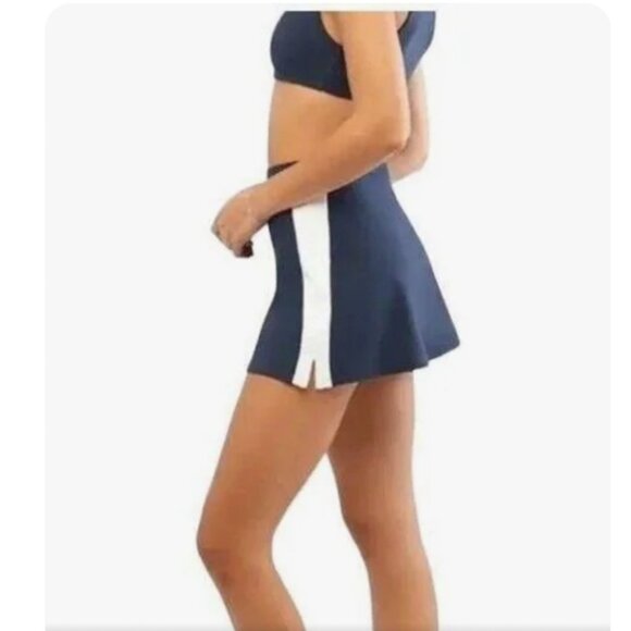 WeWoreWhat NWT Active Skort Tennis Skirt Sz XS Womens Blue and Optic White Revol - Picture 9 of 9